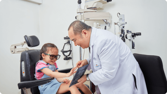 home-eye-care-service-3